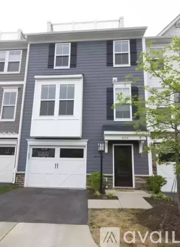 Main picture of 2108 Avinity Loop