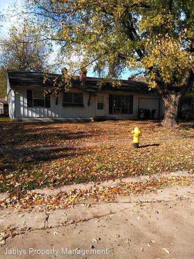 Main picture of 2208 Raintree Dr