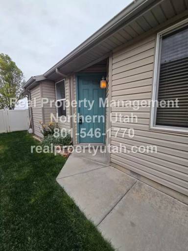 Main picture of 753 N Skipton Dr
