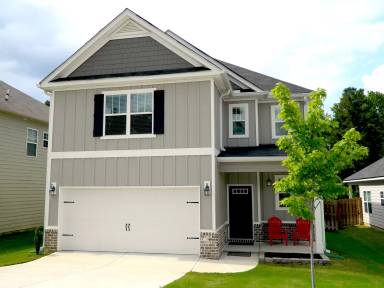 Main picture of 405 Yellow Pine Trl