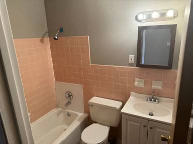 Main picture of 5784 W Florissant Ave