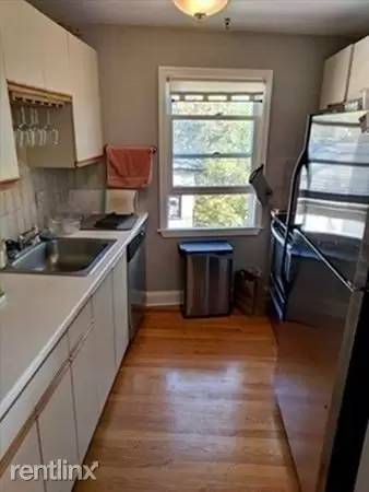 Main picture of 306 Tappan St