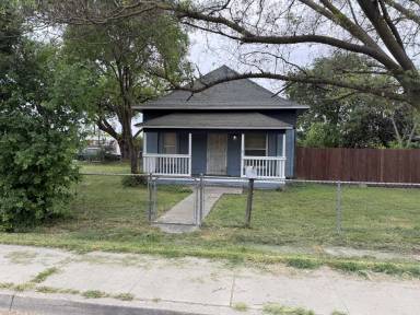 Main picture of 10046 Larkin Rd