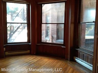 Main picture of 32 N Queen St