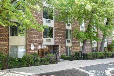 Main picture of 2230 N Orchard