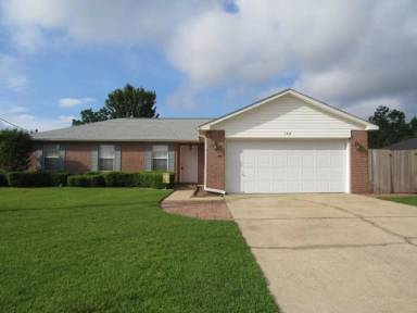 Main picture of 133 Windward Ct
