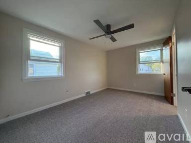 Main picture of 312 Nassau Ave