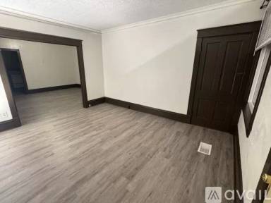 Main picture of 560 8th Ave N