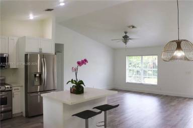 Main picture of 16930 W Mead Hill Dr