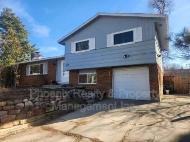 Main picture of 1809 S Pratt Pkwy