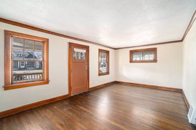 Main picture of 4335 Bellefontaine Ave