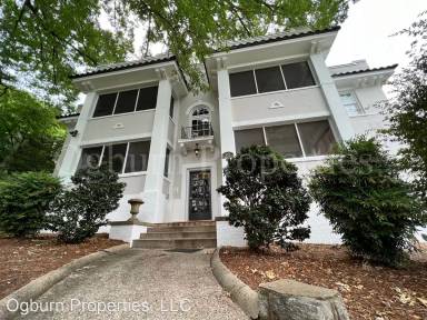 Main picture of 72 W End Blvd