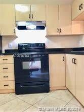 Main picture of 10333 NW 8th St