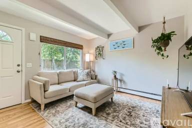 Main picture of 3576 Broadway St