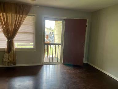 Main picture of 4050 Russell Ave