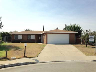 Main picture of 2609 Trent St