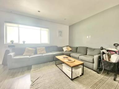 Main picture of 3481 Cabrillo Blvd