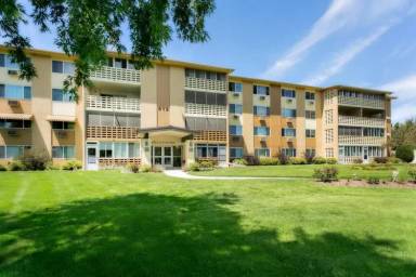 Main picture of 615 S Alton Way