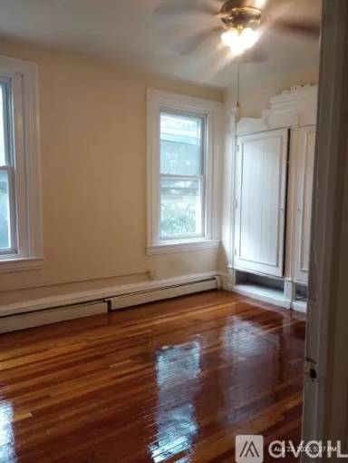 Main picture of 3816 Spring Garden St