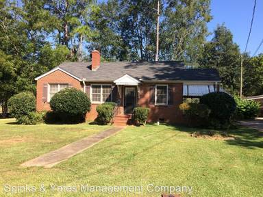 Main picture of 210 Beechwood Cir