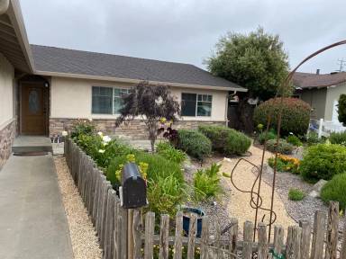 Main picture of 122 Belle Dr