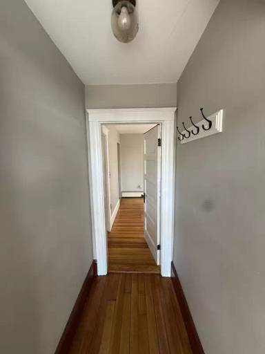 Main picture of 107 Elm St