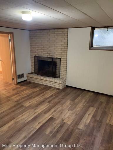 Main picture of 1130 49th Ave NE