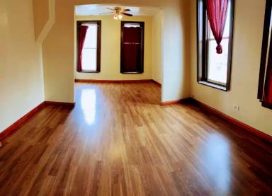 Main picture of 3662 S Paulina St
