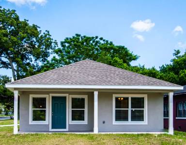Main picture of 712 W 9th St