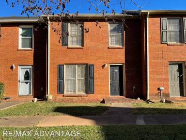 Main picture of 669 Redland Dr