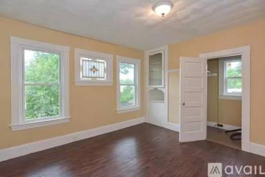 Main picture of 51 Herrod Ave
