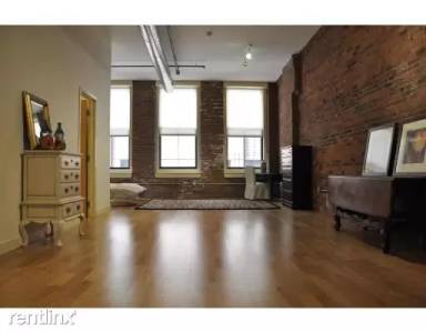 Main picture of 137 Pearl St