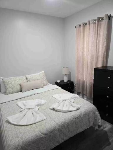Main picture of 10 Walter Pl