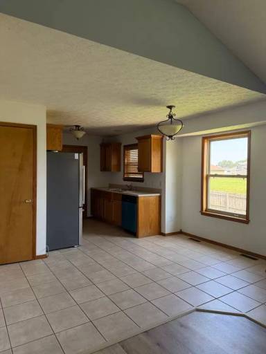 Main picture of 307 E Pintail Dr