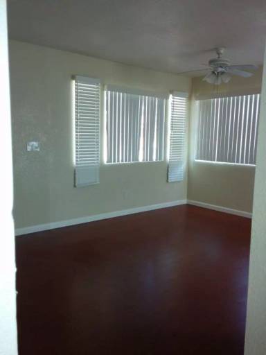 Main picture of 2257 Dunlop St