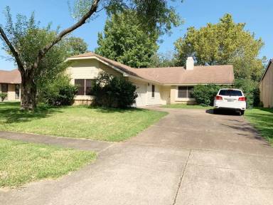Main picture of 15606 Empanada Dr