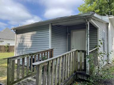 Main picture of 906 S Kelley St