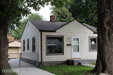 Main picture of 22540 Sharrow Ave