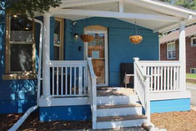 Main picture of 3319 Julian St