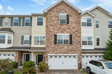 Main picture of 507 S Twin Lakes Blvd