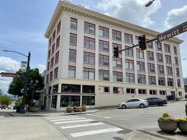 Main picture of 1804 Hewitt Ave