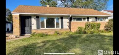 Main picture of 936 E Villa Dr