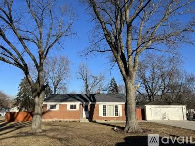 Main picture of 2N375 Diane Ave