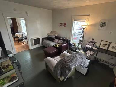 Main picture of 413 S Asbury St