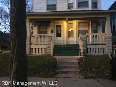 Main picture of 4728 W Garfield Ave