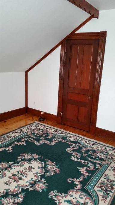 Main picture of 17 White Ct