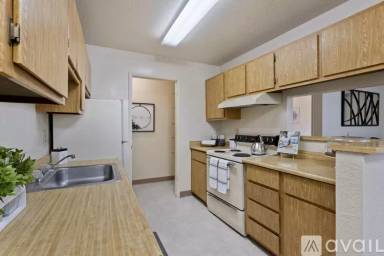 Main picture of Live Oak Apartment Homes