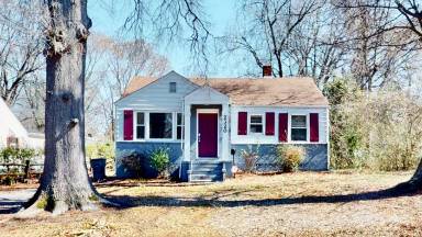 Main picture of 2316 Vanderbilt Rd