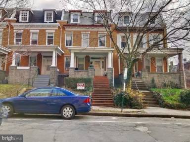 Main picture of 3303 Guilford Ave