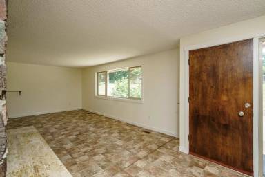 Main picture of 16041 NE 259th St